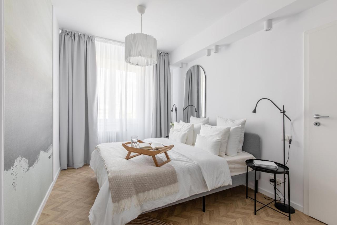 Poem By Urbanesq Apartment Bucharest Luaran gambar
